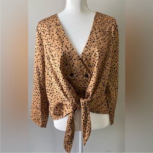 NWOT Vine & Love V-Neck Doted Blouse